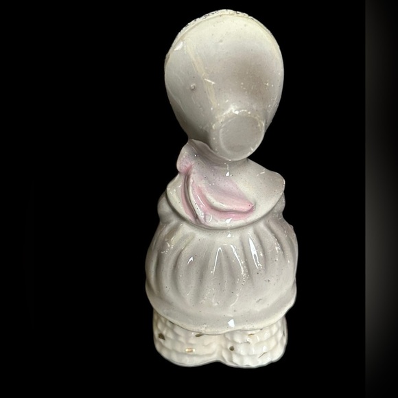 Josef Originals Girl With Hands In Muff Figurine Made In Japan - Picture 5 of 8